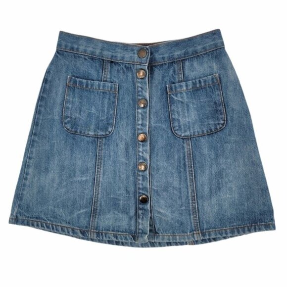 BDG Dresses & Skirts - BDG Denim Snap Mini Skirt Size XS